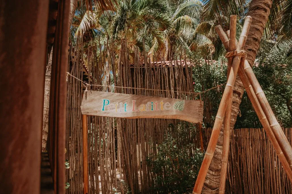 Sports and Entertainment, Petit Lafitte, Playa Del Carmen