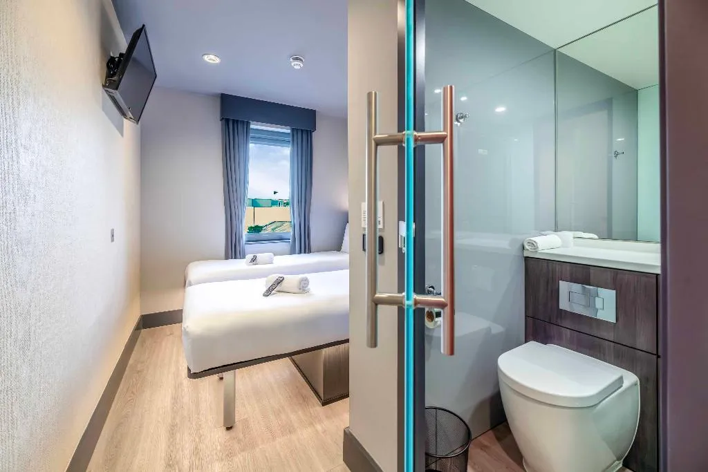 Room, easyHotel Dublin City Centre, Dublin