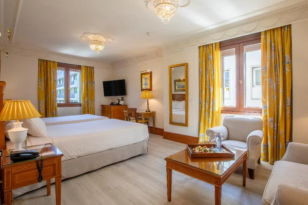 DOUBLE SINGLE USE DELUXE CITY VIEW Room, Inglaterra, Seville