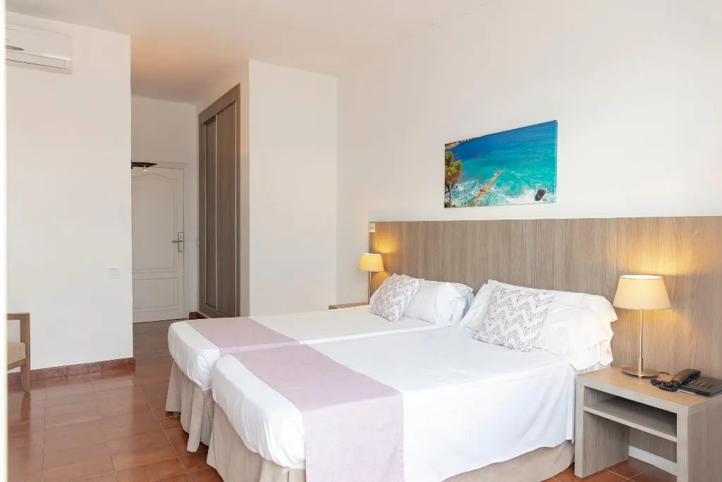 Double or Twin SUPERIOR SEA VIEW Room, Club S'Illot, Majorca