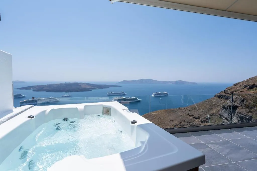 Room, Kratiras View Luxury Suites, Santorini