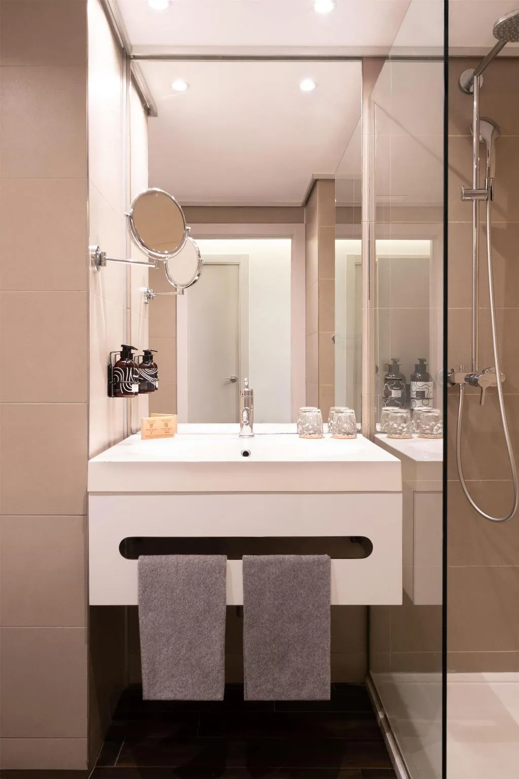 Double or Twin CONNECTING ROOM Room, Innside Alicante Porta Maris, Costa Blanca