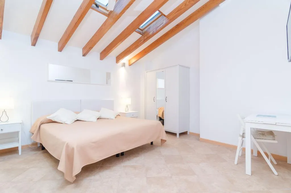 DOUBLE SINGLE USE STANDARD Room, Embat Hostel, Majorca
