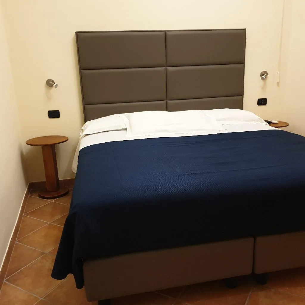 APARTMENT CAPACITY 4 Room, Residence L'Incanto Sorrento, Naples
