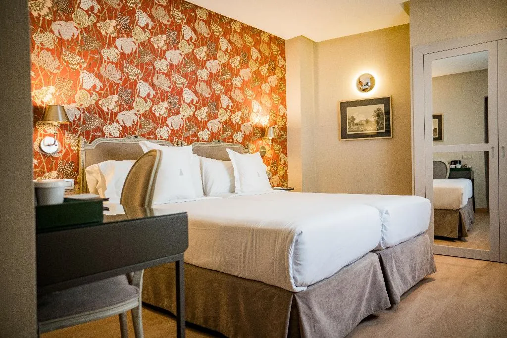 TRIPLE STANDARD Room, Hotel Meninas, Madrid