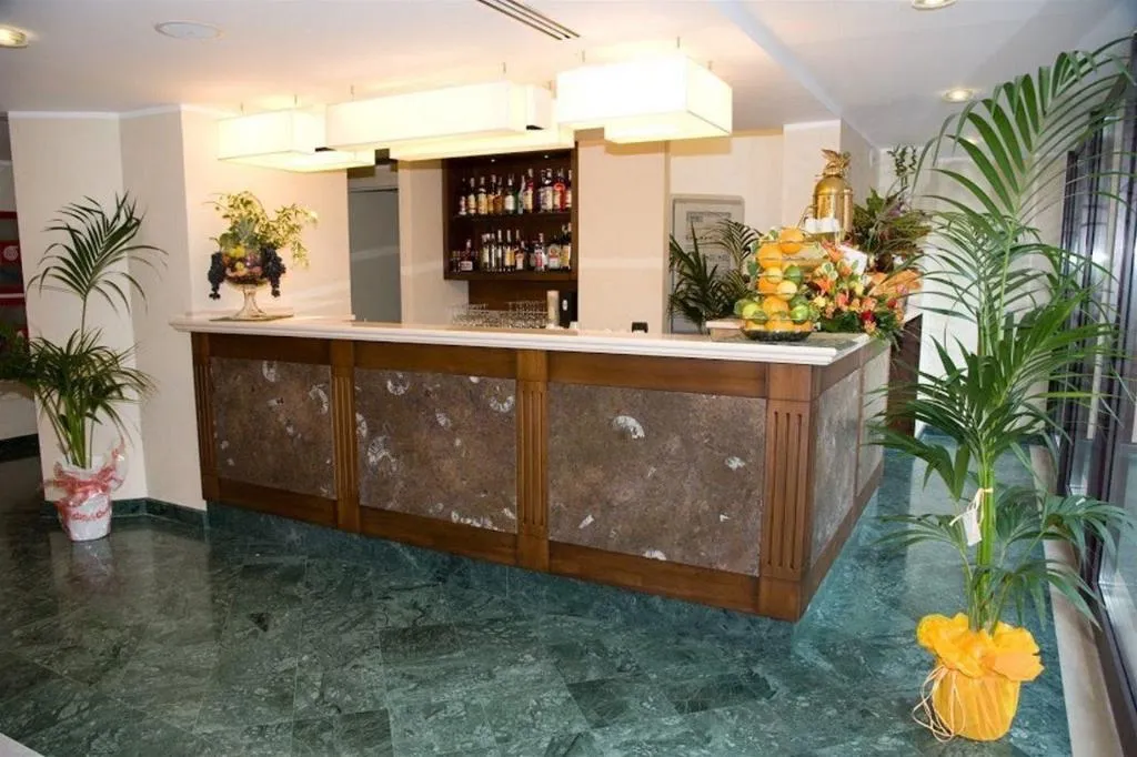 Lobby, Artemis, Palermo