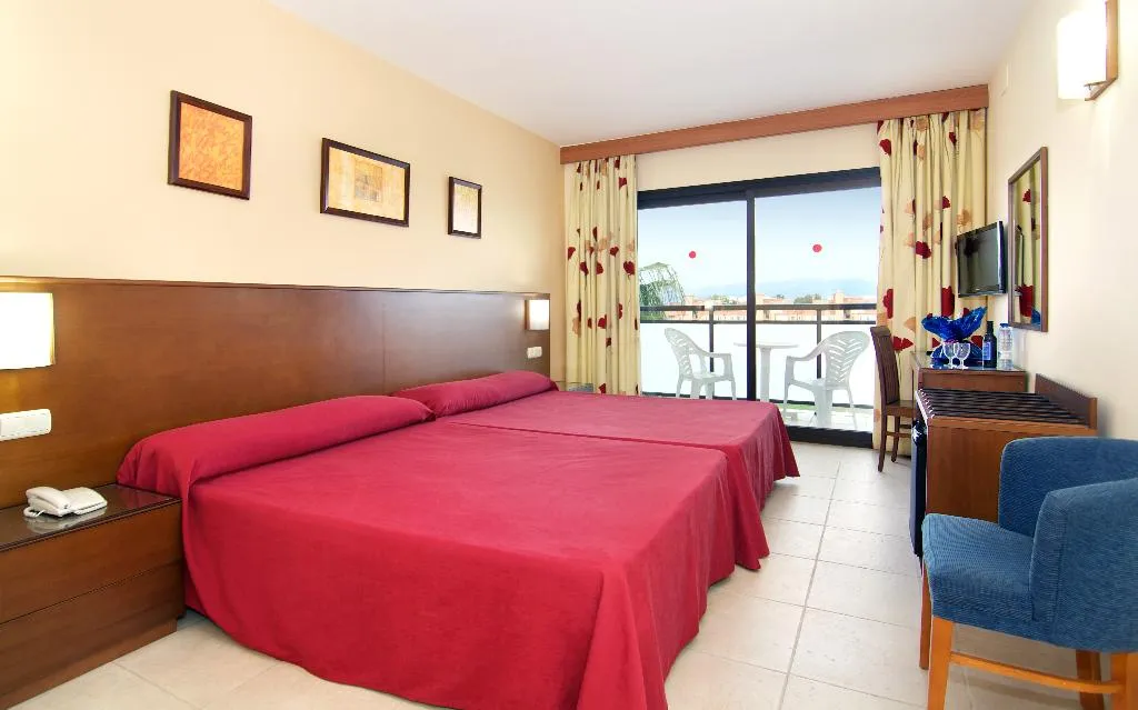 TRIPLE STANDARD Room, Puente Real, Costa Del Sol