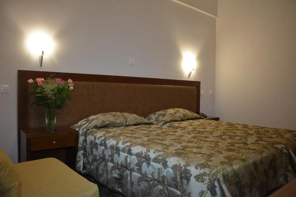 Room, Olympos, Santorini