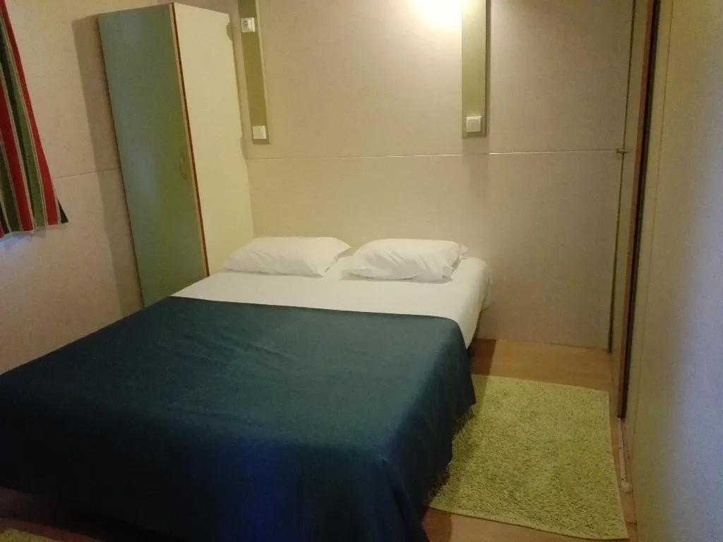 BUNGALOW CAPACITY 2 Room, Orbitur Costa De Caparica, Lisbon