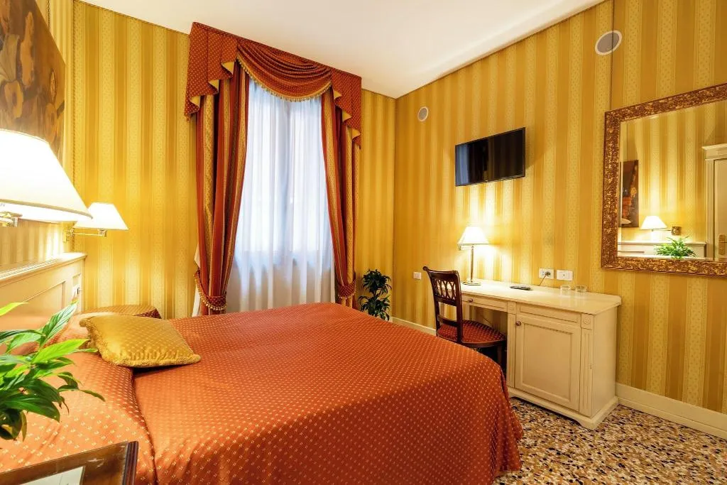 DOUBLE SUPERIOR Room, Bella Venezia, Venice