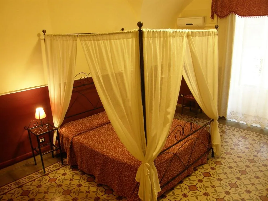 Room, Gattopardo House, Catania