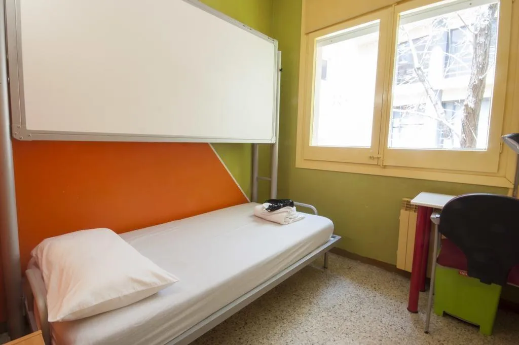 SINGLE STANDARD Room, Hostel Albergue Studio, Barcelona