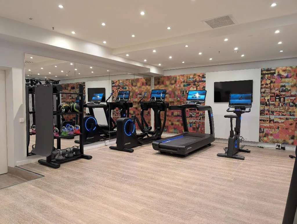 Sports and Entertainment, Park Inn by Radisson Berlin Alexanderplatz, Berlin