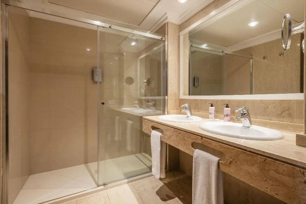 STUDIO TWO BEDS Room, Inturotel Sa Marina, Majorca