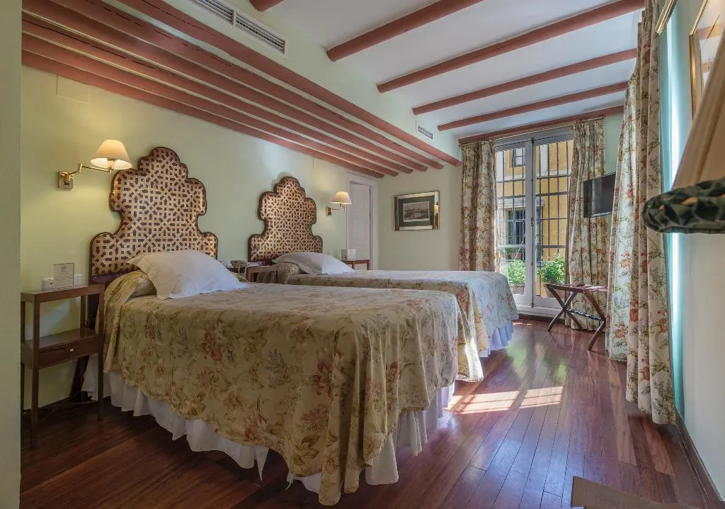 JUNIOR SUITE STANDARD Room, Casas de la Juderia, Seville
