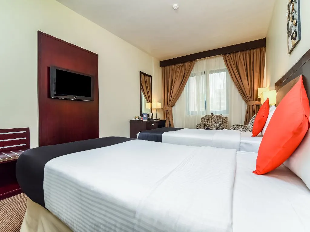 TWIN DELUXE Room, Landmark Summit Hotel, Dubai