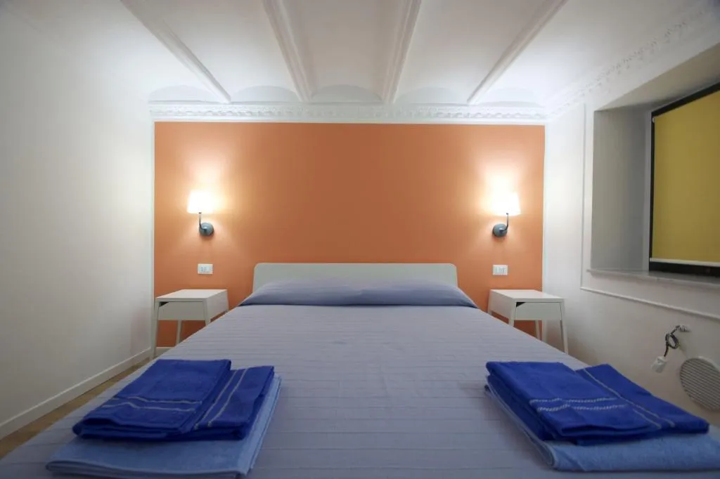 Room, B&B Home Maletto, Palermo