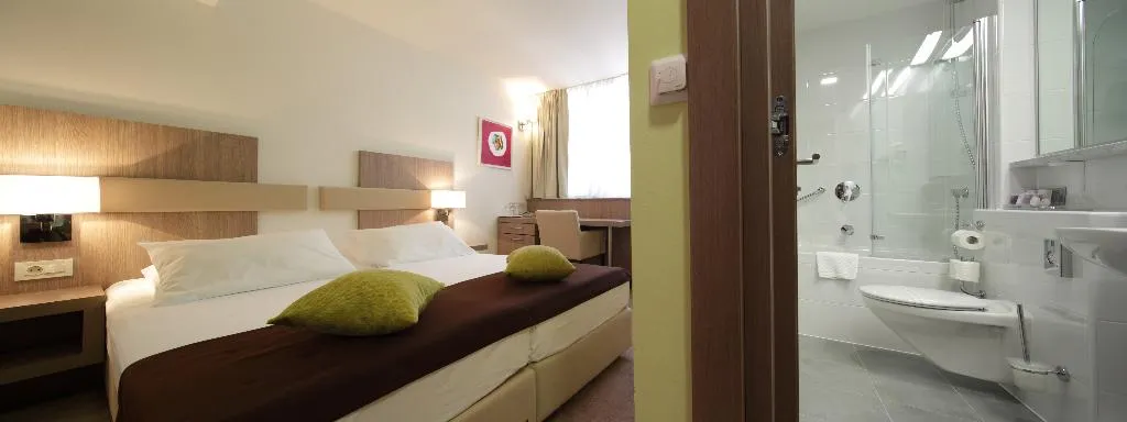 DOUBLE ECONOMY Room, Park, Split