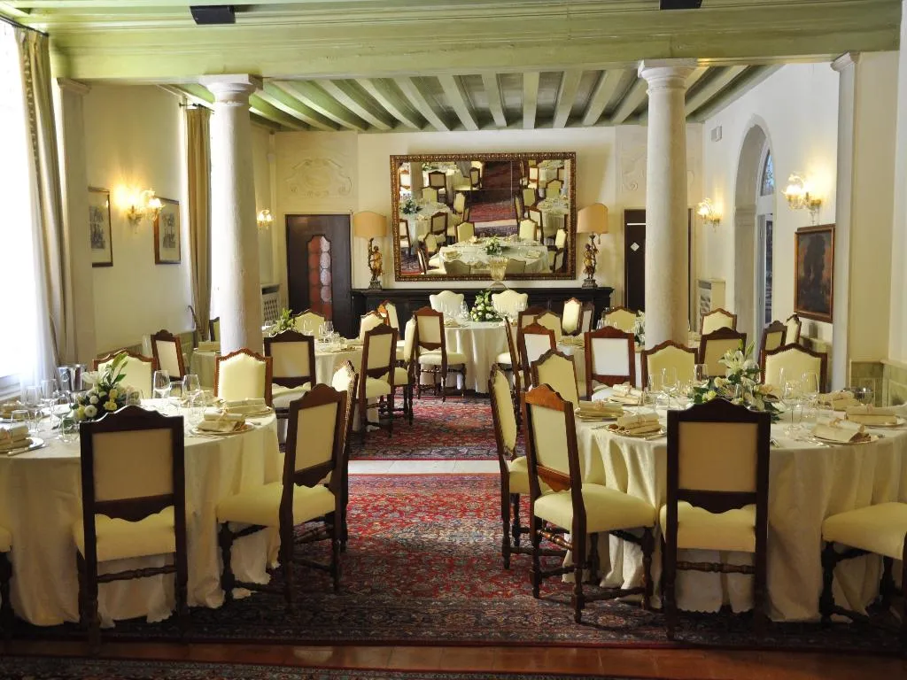 Restaurant, Villa Condulmer, Venice