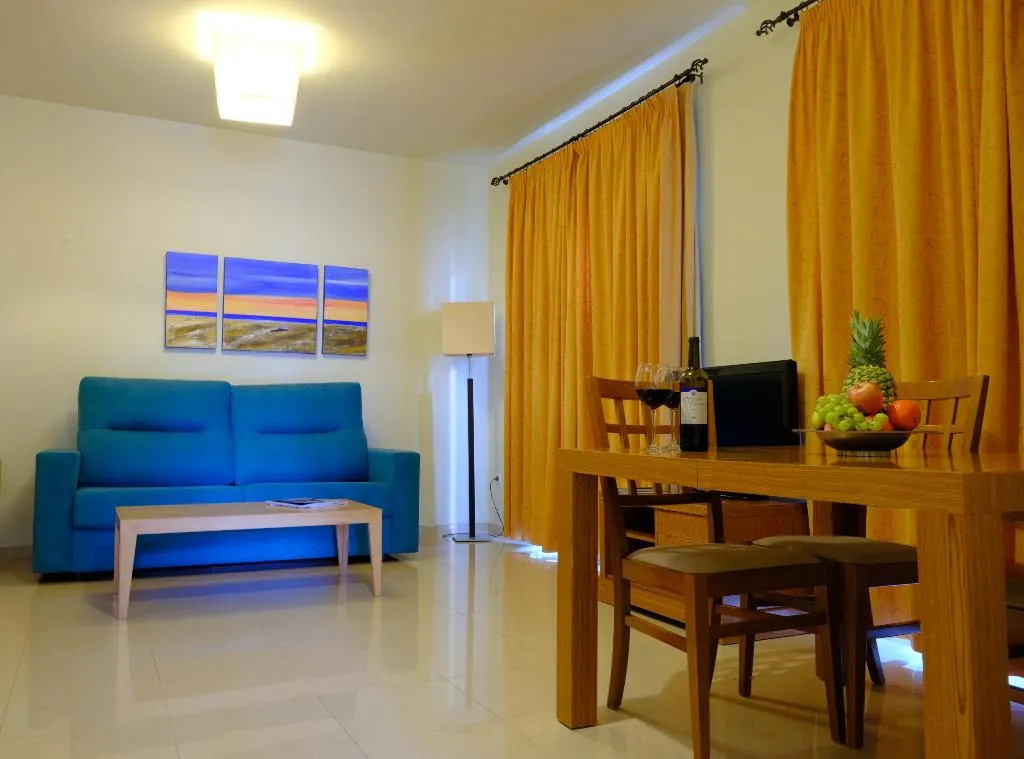 VILLA DELUXE WITH PRIVATE POOL Room, Marina Turquesa, Costa Del Sol