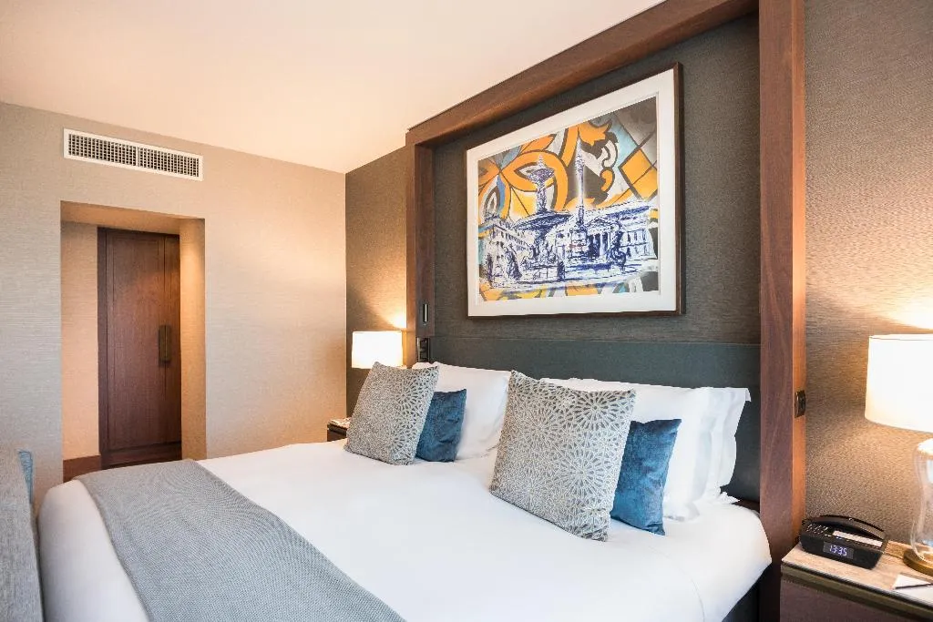 JUNIOR SUITE PARK VIEW Room, InterContinental Lisbon, Lisbon