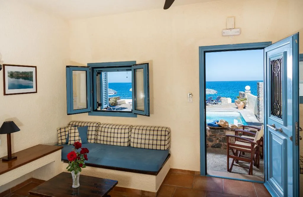 APARTMENT SUPERIOR SEA FRONT Room, Porto Sisi Hotel Apartments, Crete