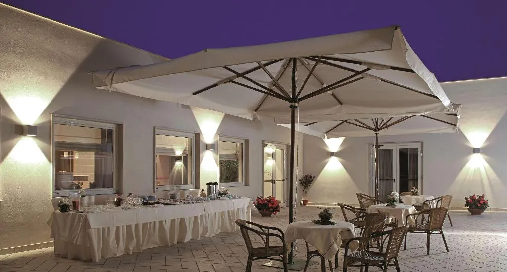 Restaurant, Suites & Residence Hotel, Naples