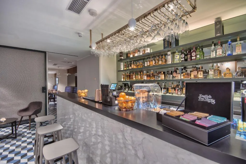 Bar, La Falconeria Hotel, Malta