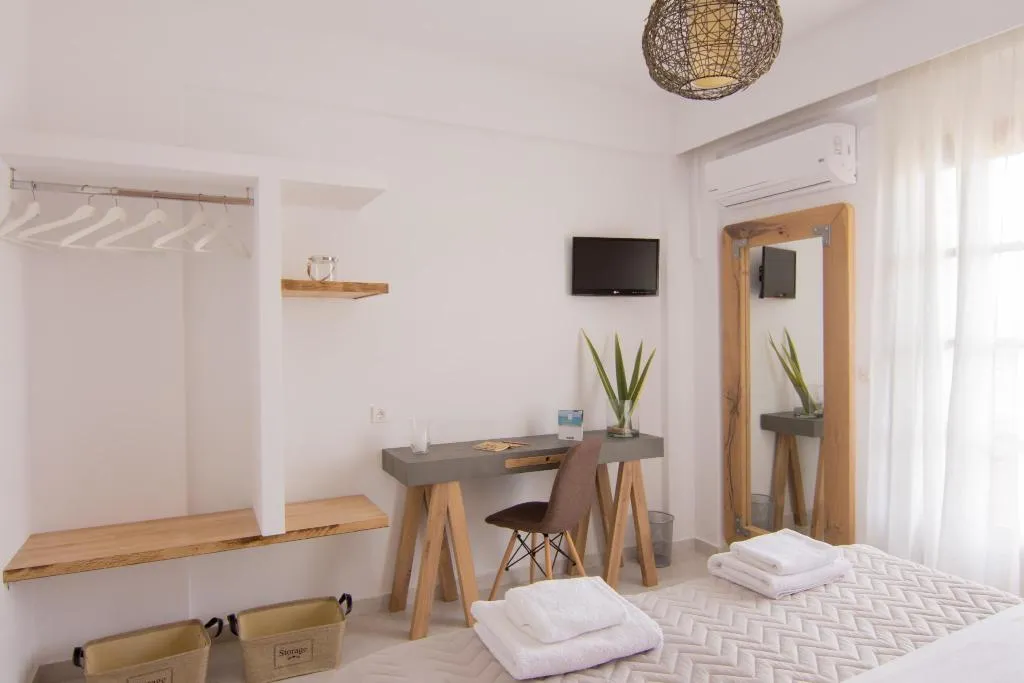Room, The Wave, Corfu