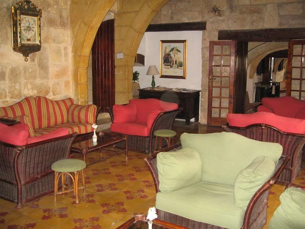 Lobby, Cornucopia, Gozo