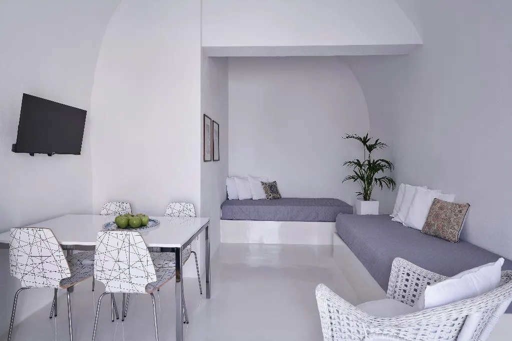 SUITE HONEYMOON Room, Fava Eco Suites, Santorini