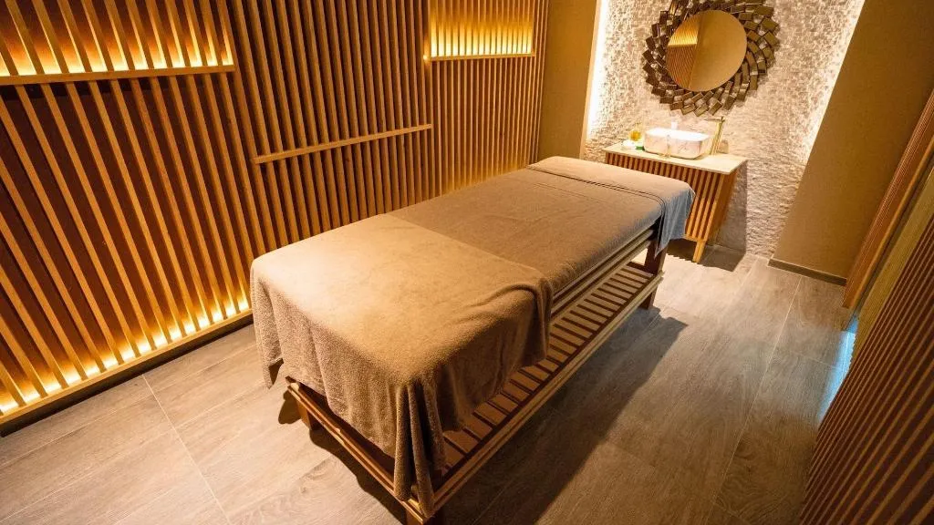 Sports and Entertainment, Seven For Life Thermal Hotel, Izmir