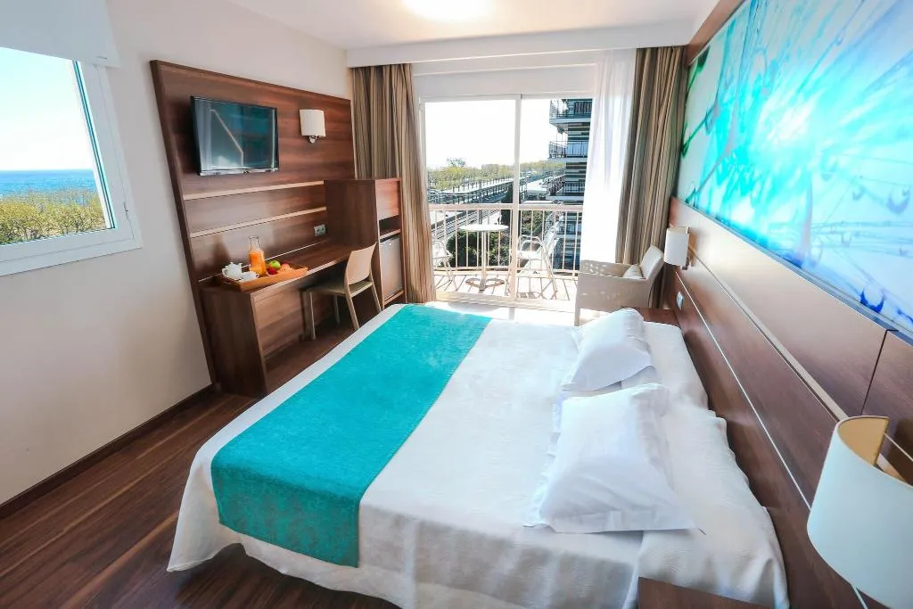 DOUBLE DELUXE Room, Volga, Costa Brava