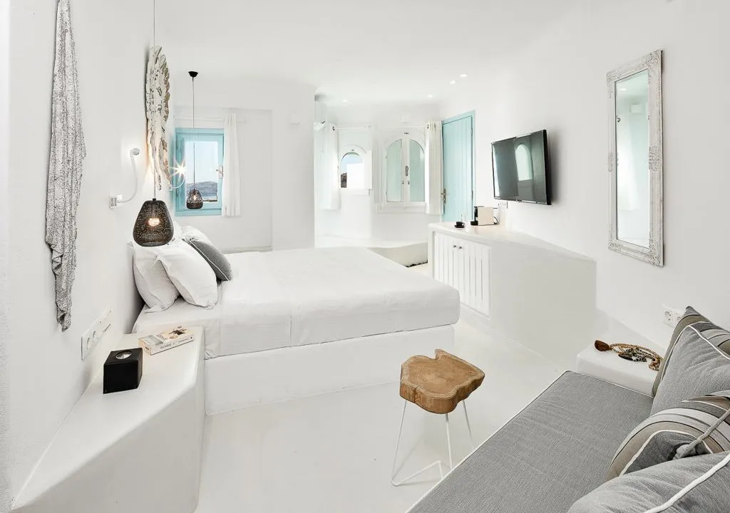 SUITE WITH PRIVATE POOL Room, Infinity Suites & Dana Villas, Santorini