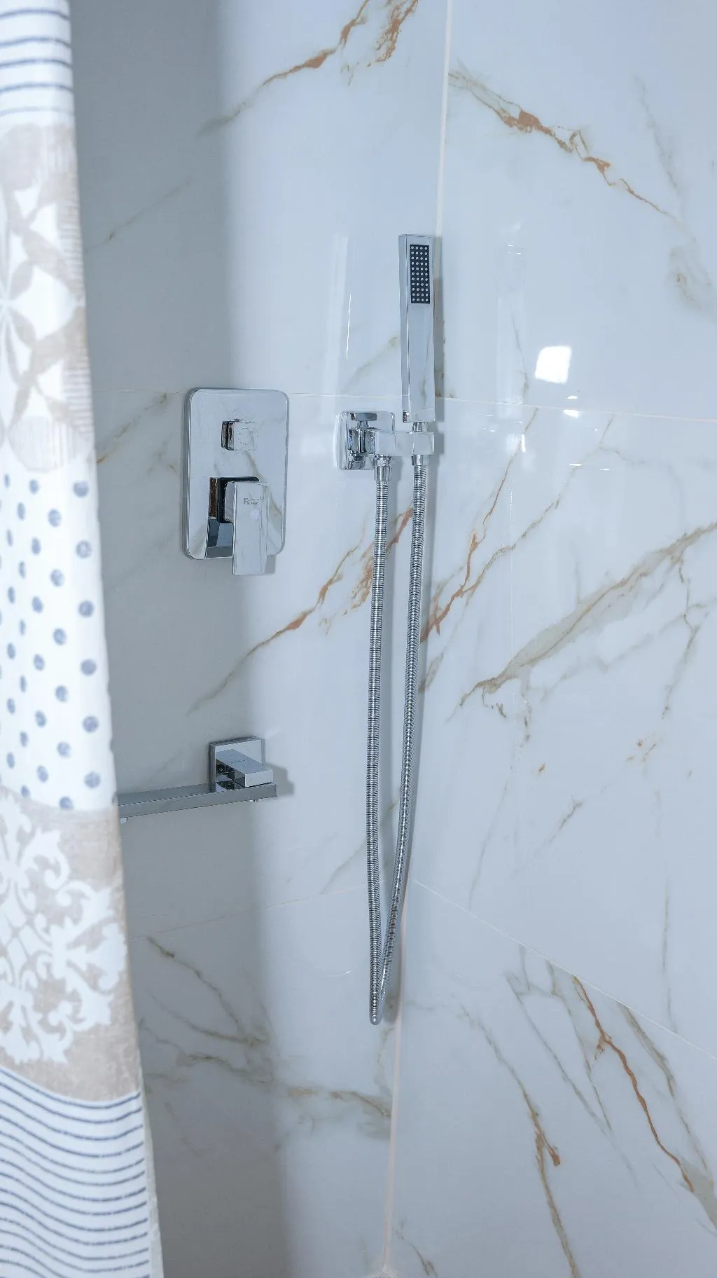 TRIPLE BASIC Room, Dolanit Hotels Vila E Drurit, Durres