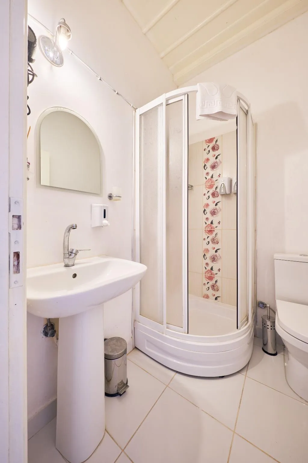 Room TWO BEDROOMS ONE BATHROOM Room, Papazin Konagi, Izmir