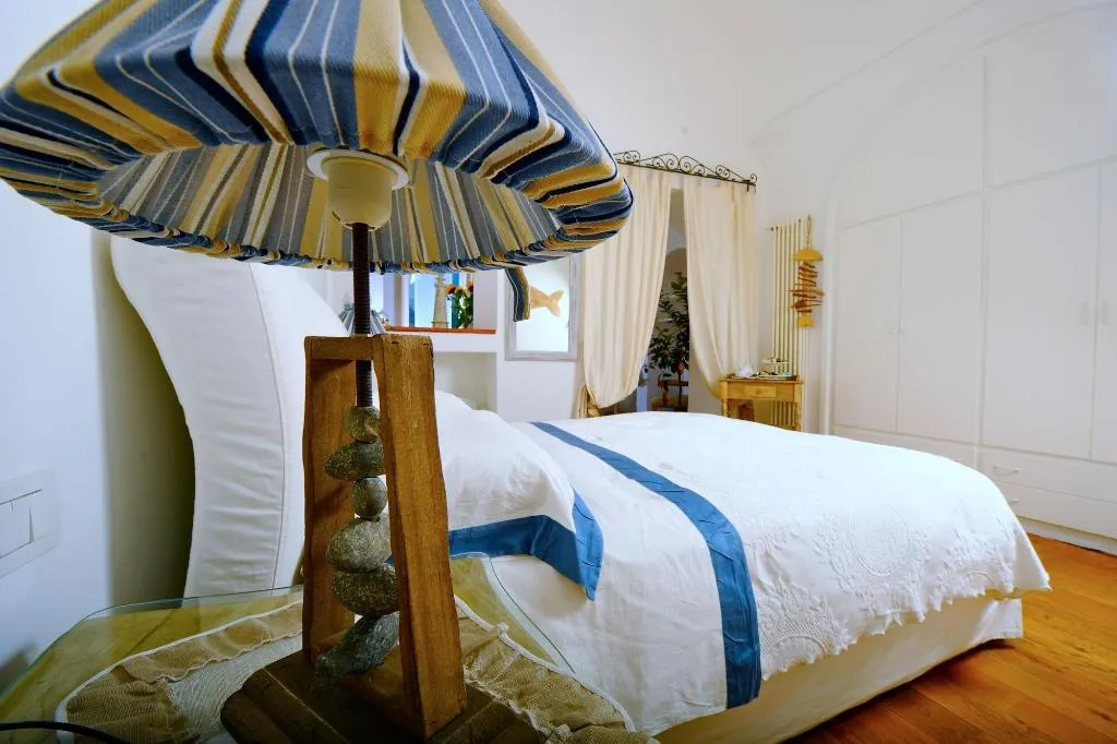 Room, Villa Mary, Naples