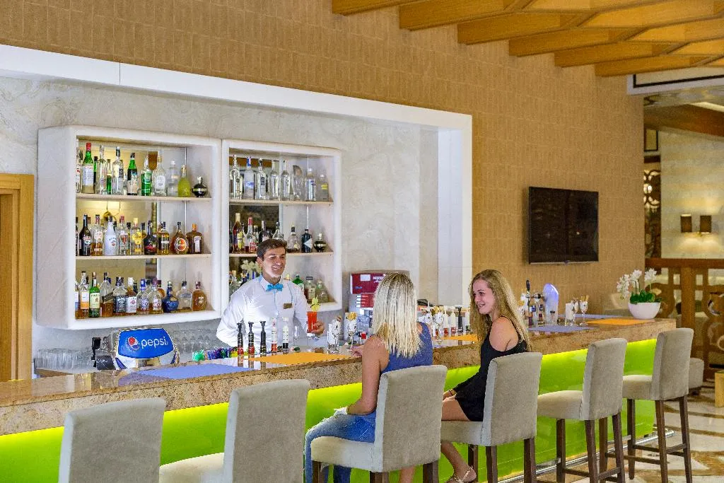 Bar, Royal Holiday Palace, Antalya