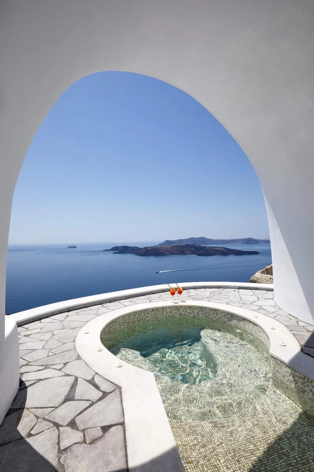 SUITE DELUXE WITH JACUZZI Room, Petit Palace, Santorini
