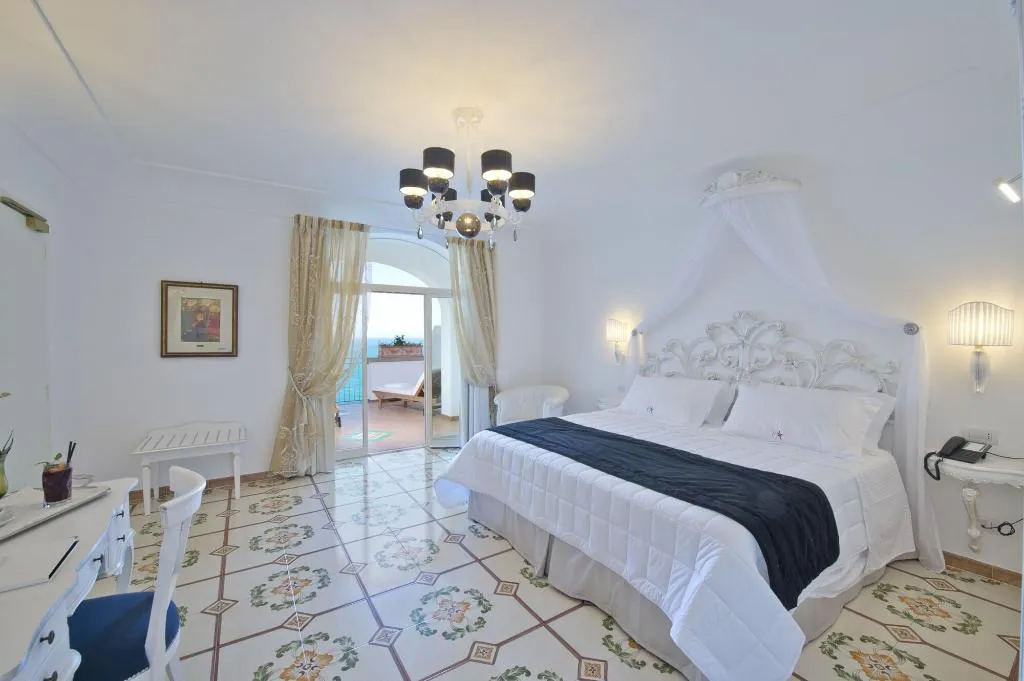 Room, Villa Corallium, Naples
