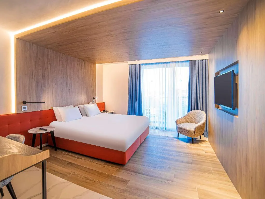 Room, Mercure St. Julian's Malta, Malta