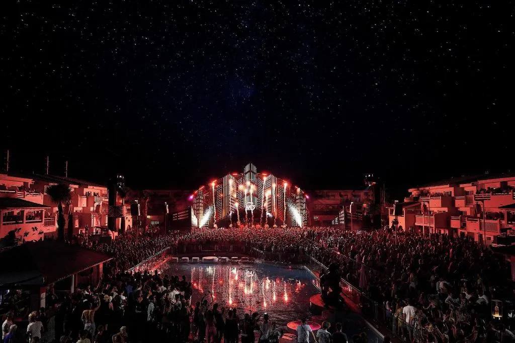 Sports and Entertainment, Ushuaia Ibiza Beach Hotel – Adults Only, Ibiza