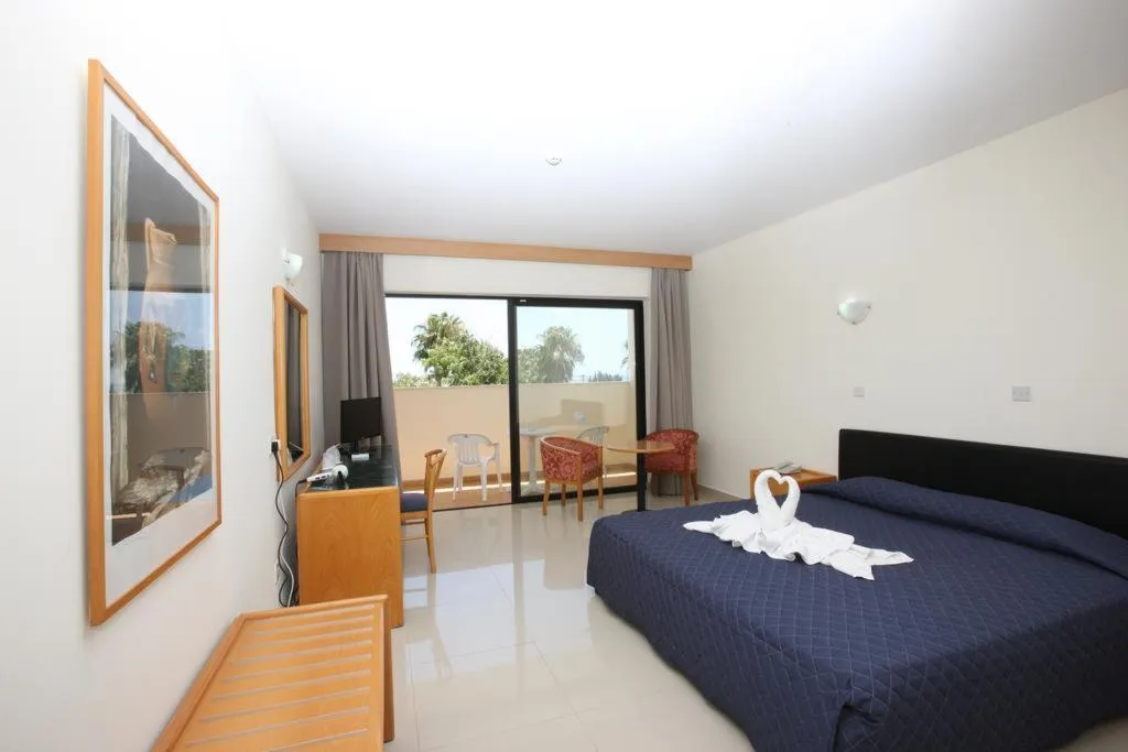 Room, Veronica, Cyprus