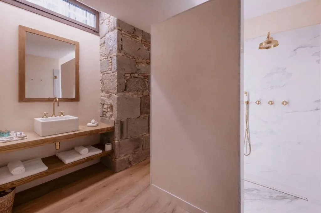 DOUBLE SUPERIOR WITH TERRACE Room, Palau Macelli, Costa Brava