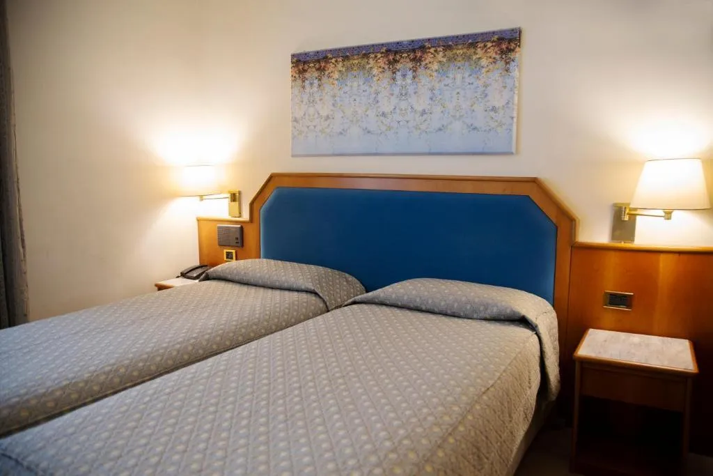 TWIN SUPERIOR Room, iH Hotels Milano Eur, Milan
