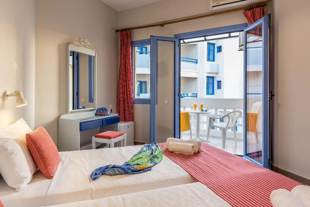 TRIPLE STANDARD Room, Hersonissos Central, Crete