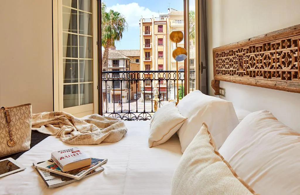 APARTMENT WITH BALCONY Room, Lodgingmalaga Plaza de la Constitucion, Costa Del Sol