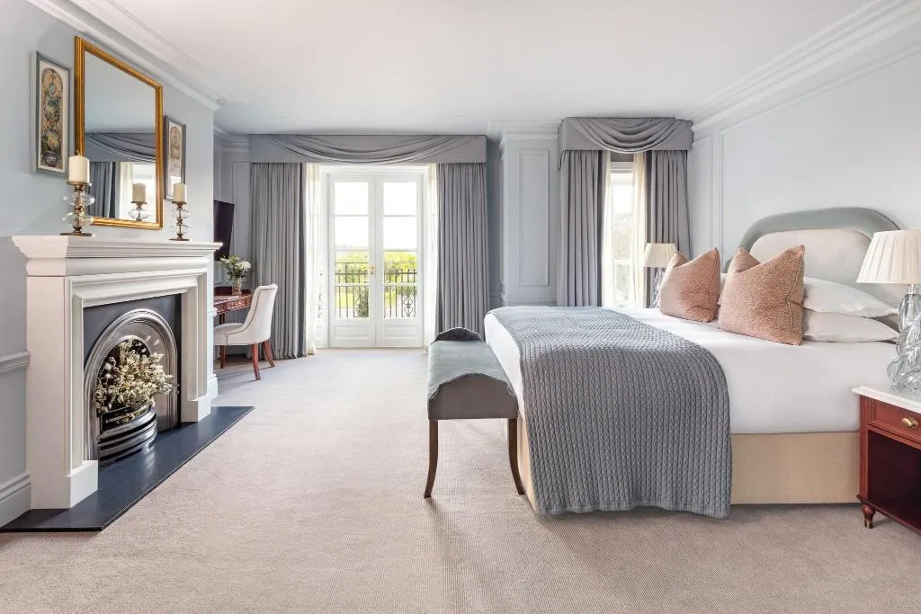 SUITE KING SIZE BED Room, Hayfield Manor, Cork