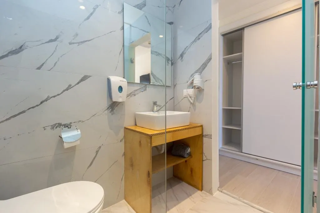 Double or Twin SEA VIEW Room, Aqua Luxury Suites, Corfu