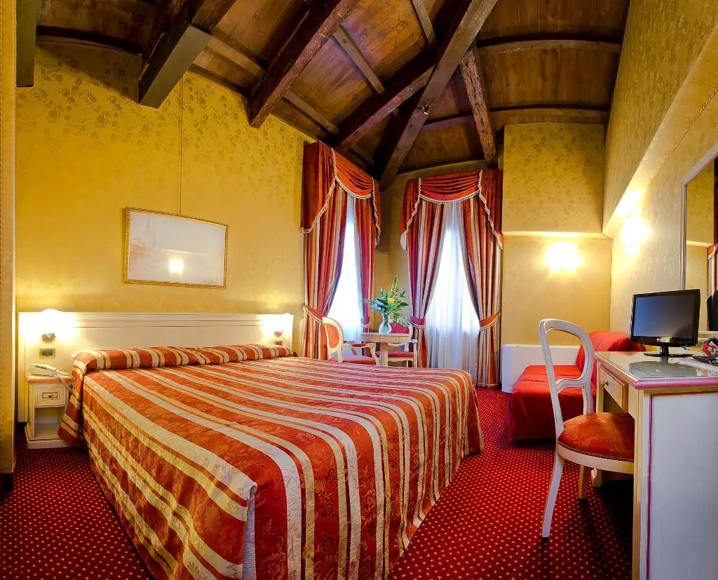 JUNIOR SUITE STANDARD Room, Ca' San Polo - Ferretti Hotels Collection, Venice